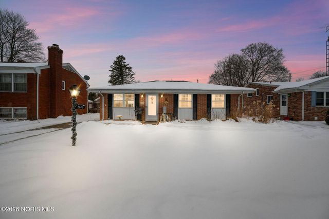 6145 Hiddenbrook Drive, Toledo, OH 43613