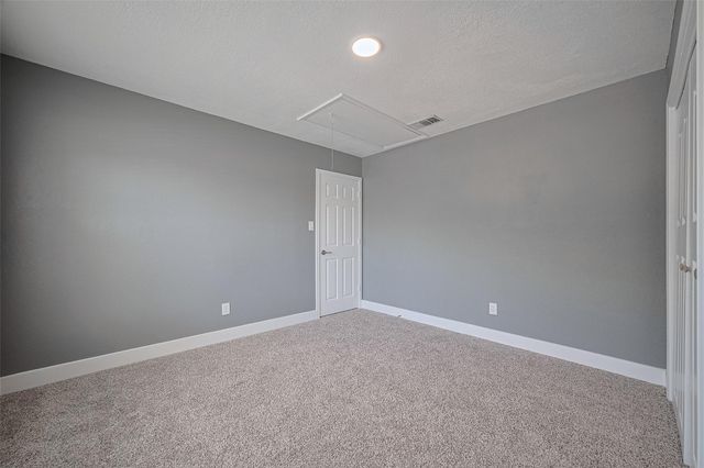 5822 Shurmard Drive, Houston, TX 77092