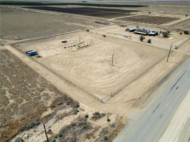 913 Basic School Road, Maricopa, CA 93252