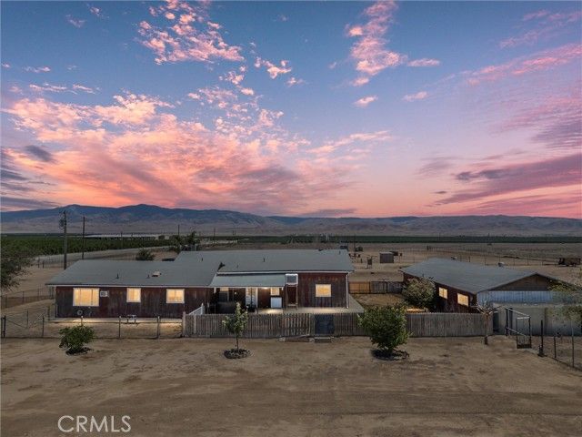 913 Basic School Road, Maricopa, CA 93252