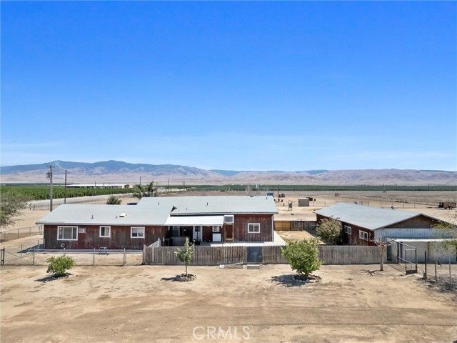 913 Basic School Road, Maricopa, CA 93252