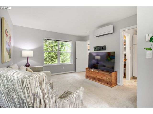 1719 Nw MILLER HILL Ct, Portland, OR 97229