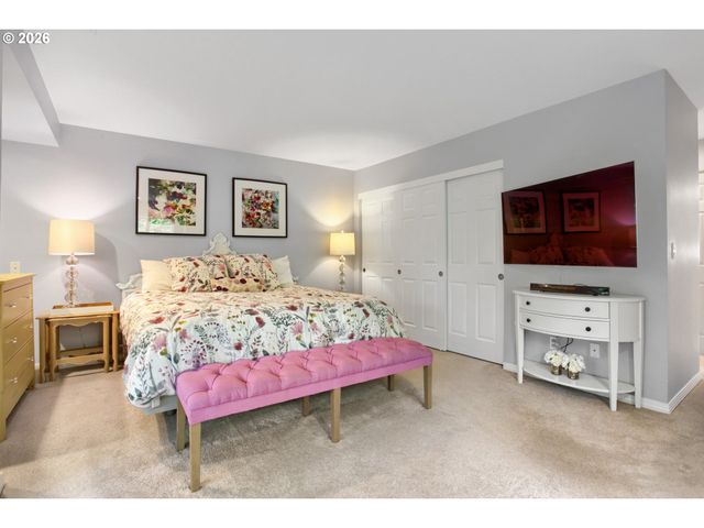 1719 Nw MILLER HILL Ct, Portland, OR 97229