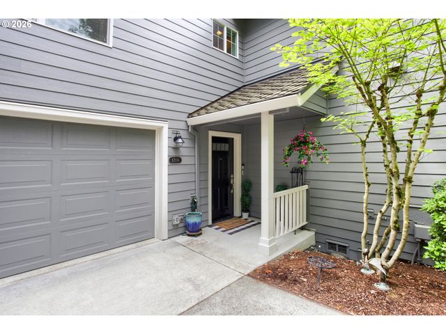 1719 Nw MILLER HILL Ct, Portland, OR 97229