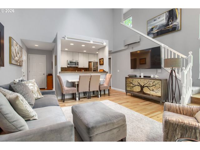1719 Nw MILLER HILL Ct, Portland, OR 97229