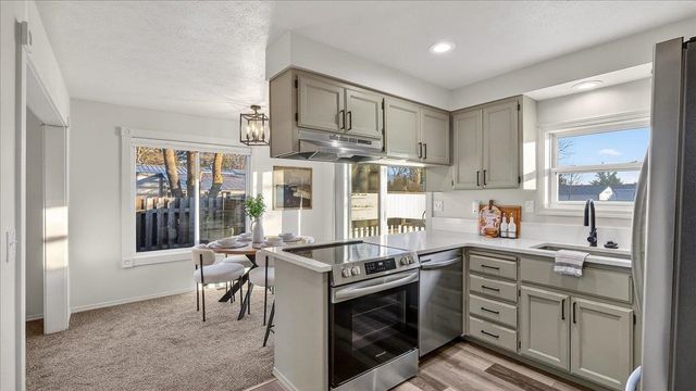 107 W Moore Ave, Deer Park, WA 99006