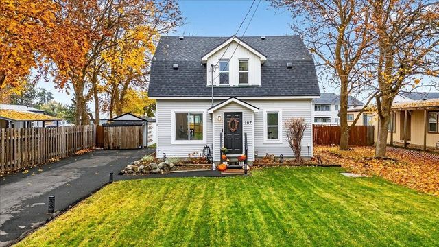 107 W Moore Ave, Deer Park, WA 99006