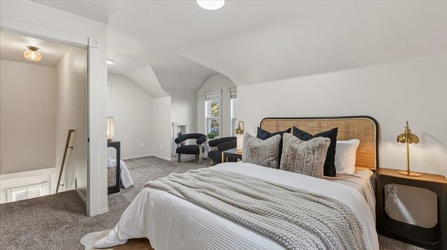 107 W Moore Ave, Deer Park, WA 99006