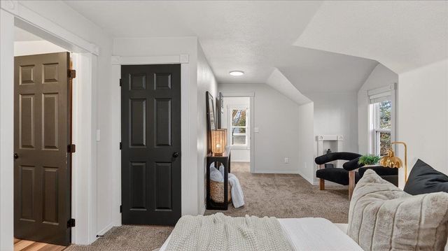 107 W Moore Ave, Deer Park, WA 99006