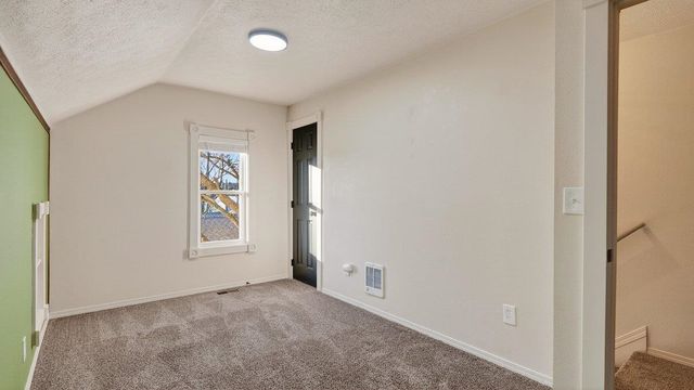 107 W Moore Ave, Deer Park, WA 99006