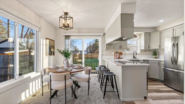 107 W Moore Ave, Deer Park, WA 99006