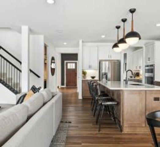 10551 Ithaca Lane N, Maple Grove, MN 55369