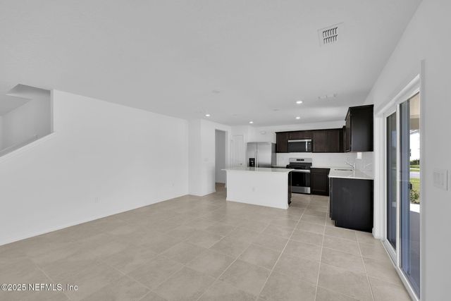 5507 LONGFIN Court, Jacksonville, FL 32244