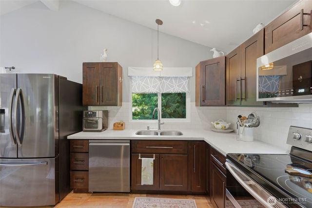 4541 82nd Place NW, Silverdale, WA 98383