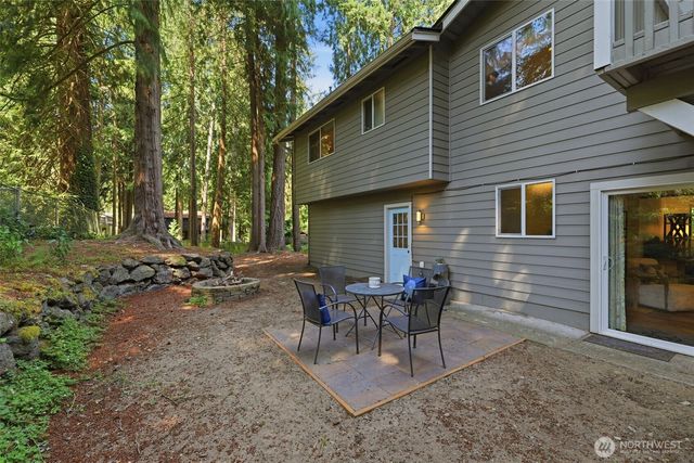 4541 82nd Place NW, Silverdale, WA 98383