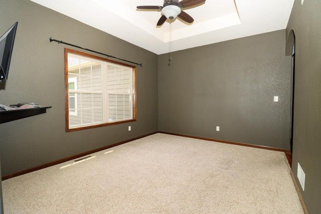 W245N2799 Single Tree DRIVE, Pewaukee, WI 53072
