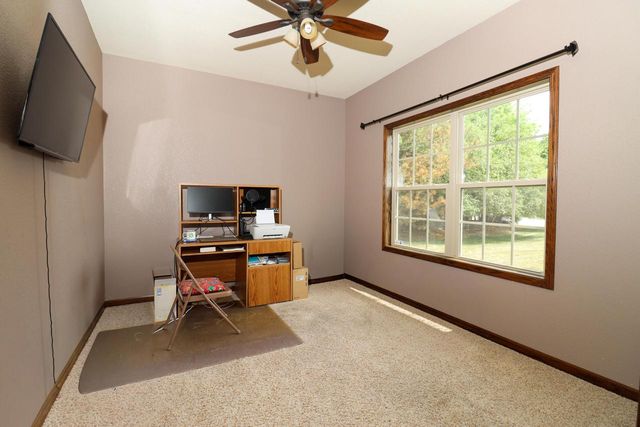 W245N2799 Single Tree DRIVE, Pewaukee, WI 53072