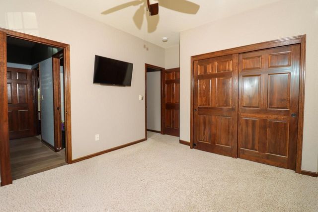 W245N2799 Single Tree DRIVE, Pewaukee, WI 53072