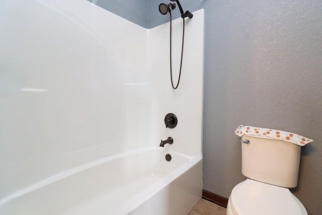 W245N2799 Single Tree DRIVE, Pewaukee, WI 53072