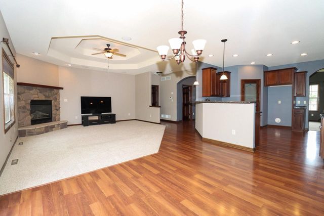 W245N2799 Single Tree DRIVE, Pewaukee, WI 53072
