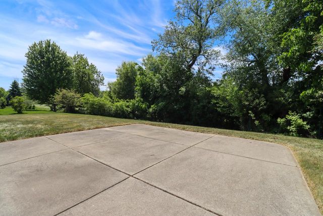 W245N2799 Single Tree DRIVE, Pewaukee, WI 53072