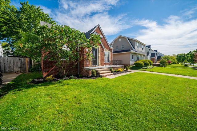 20331 S Lake Shore Boulevard, Euclid, OH 44123