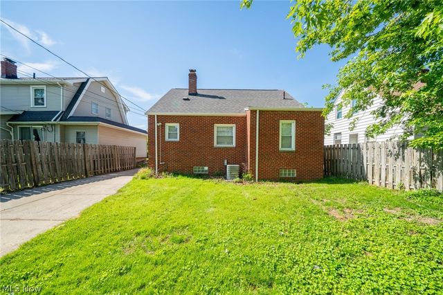 20331 S Lake Shore Boulevard, Euclid, OH 44123