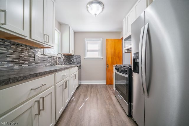 20331 S Lake Shore Boulevard, Euclid, OH 44123