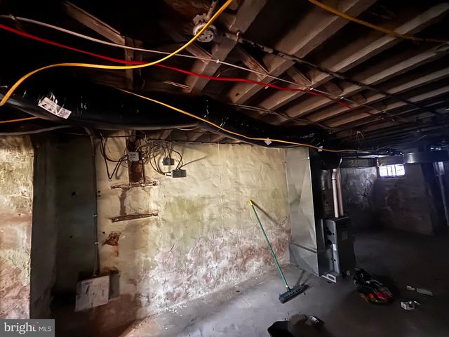 6015 CATHARINE ST, Philadelphia, PA 19143