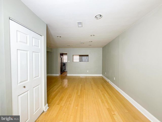 1835 D ST NE, Washington, DC 20002