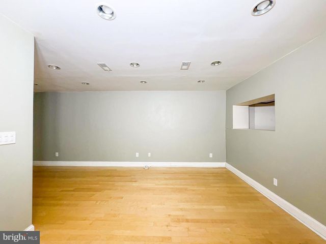 1835 D ST NE, Washington, DC 20002