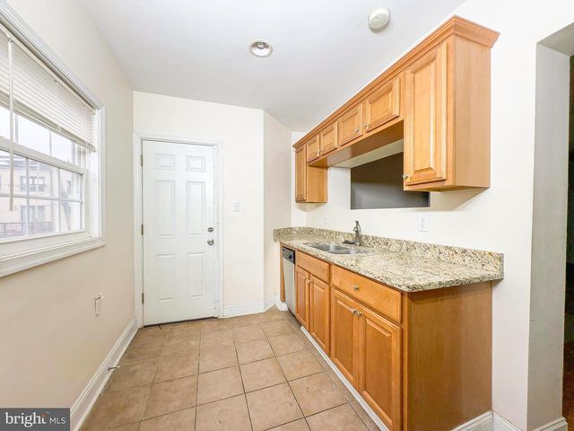 1835 D ST NE, Washington, DC 20002