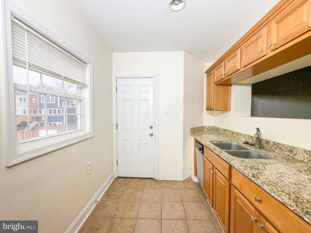 1835 D ST NE, Washington, DC 20002