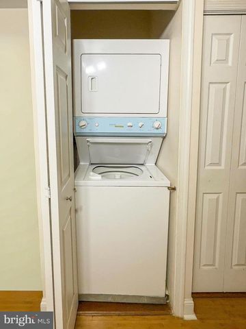 1835 D ST NE, Washington, DC 20002