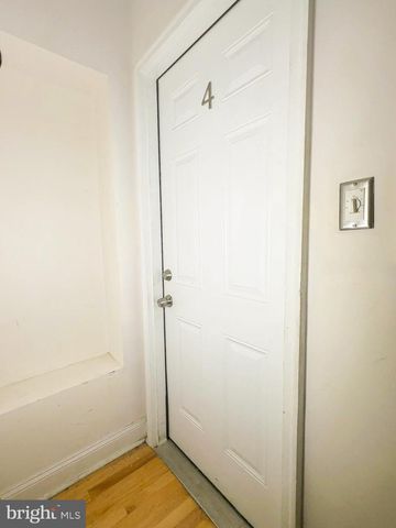 1835 D ST NE, Washington, DC 20002