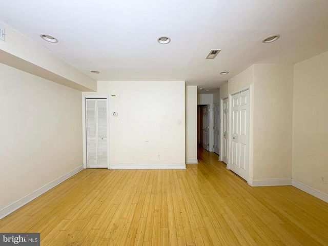 1835 D ST NE, Washington, DC 20002