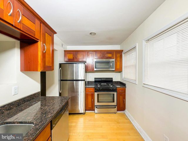 1835 D ST NE, Washington, DC 20002