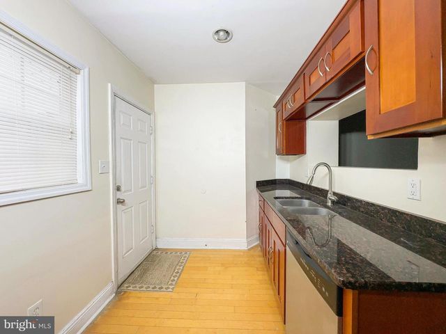 1835 D ST NE, Washington, DC 20002