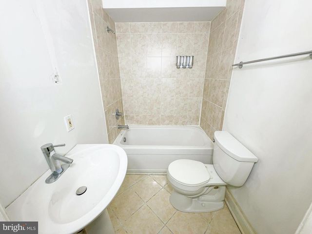 1835 D ST NE, Washington, DC 20002