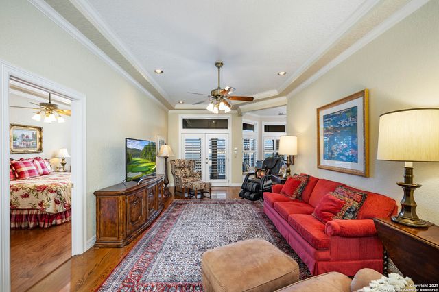 985 Janet, Canyon Lake, TX 78133