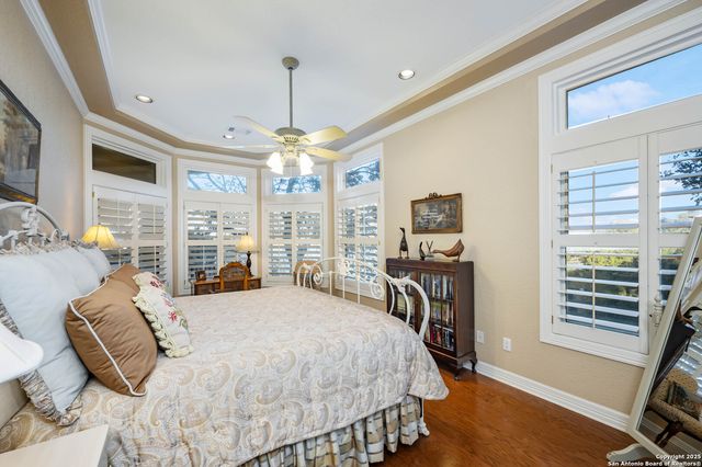 985 Janet, Canyon Lake, TX 78133