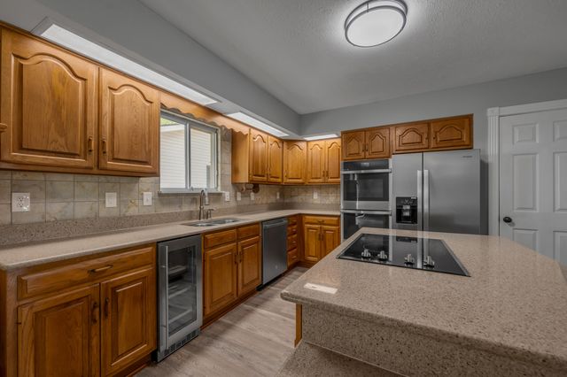 6356 Van Meter Road, Winchester, KY 40391