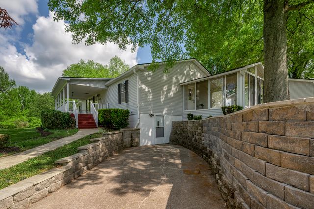 6356 Van Meter Road, Winchester, KY 40391