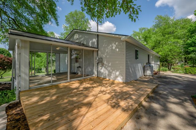 6356 Van Meter Road, Winchester, KY 40391