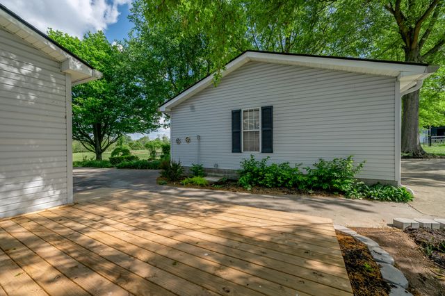 6356 Van Meter Road, Winchester, KY 40391