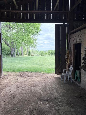 6356 Van Meter Road, Winchester, KY 40391