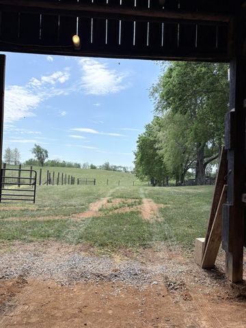 6356 Van Meter Road, Winchester, KY 40391