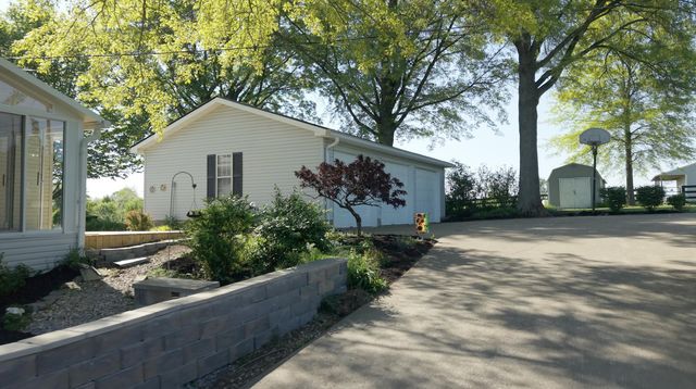 6356 Van Meter Road, Winchester, KY 40391