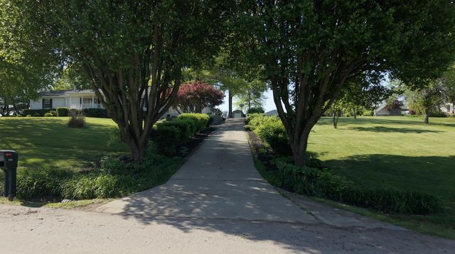 6356 Van Meter Road, Winchester, KY 40391