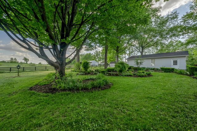 6356 Van Meter Road, Winchester, KY 40391
